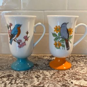 vintage pair of Fred Roberts bird footed mugs